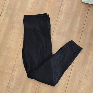 Zyia Black Leggings with Subtle Pattern